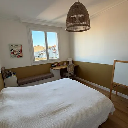Apartment Large 105m With Terrace & Parking