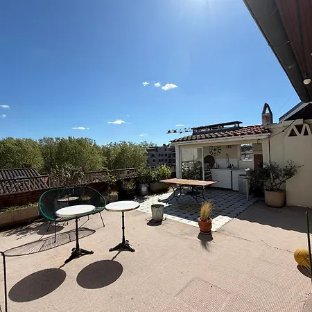 Large 105m With Terrace & Parking Apartment Toulouse